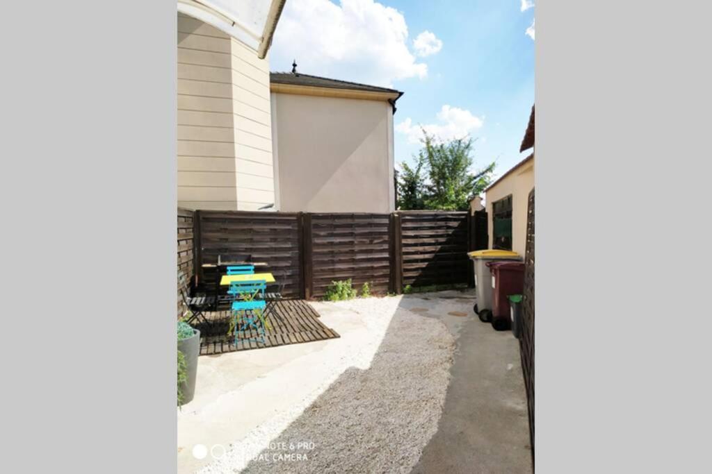 Maison Montfermeilloise Entre Paris Et Disneyland Esterno foto